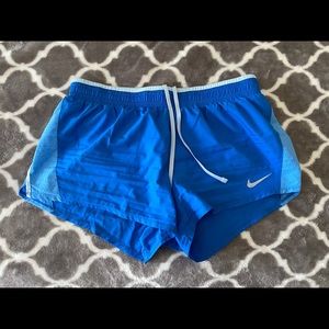 NIKE DRI FIT SHORTS BLUE M